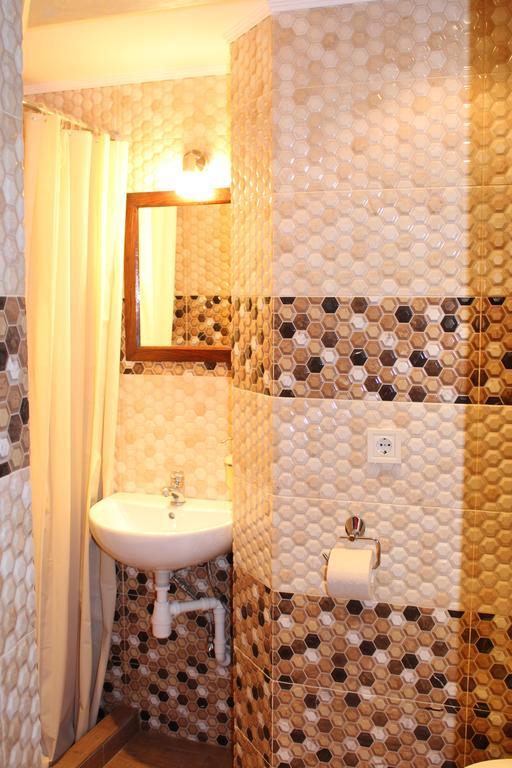 Apartment Roksolana 2 Lviv Ngoại thất bức ảnh