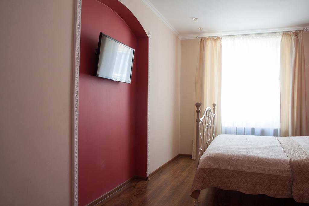 Apartment Roksolana 2 Lviv Ngoại thất bức ảnh