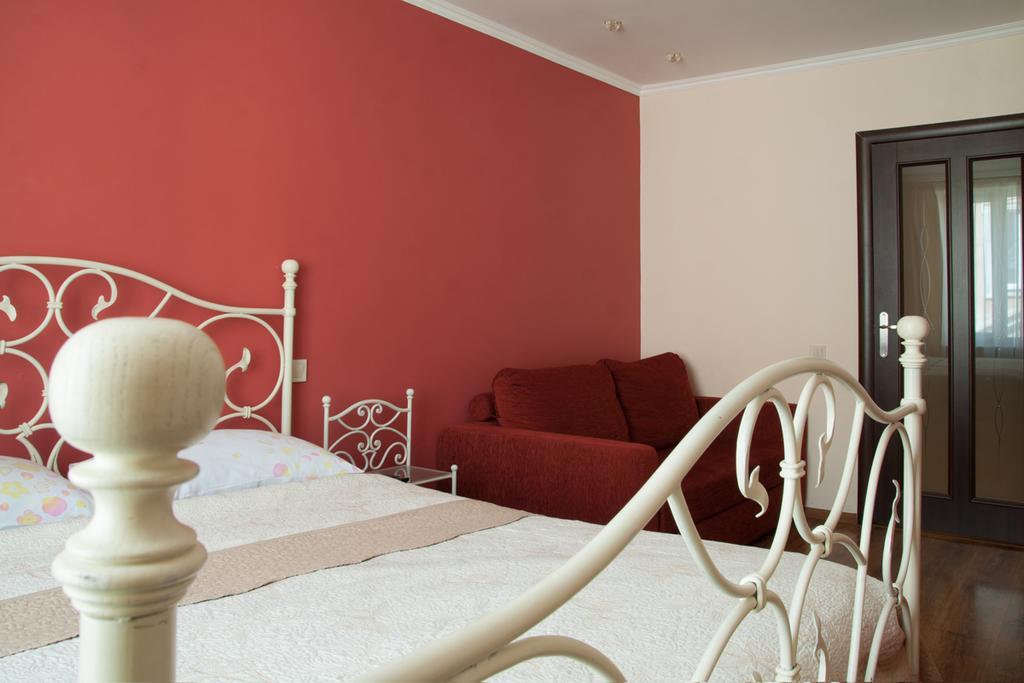 Apartment Roksolana 2 Lviv Ngoại thất bức ảnh