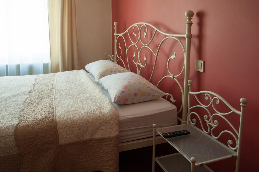 Apartment Roksolana 2 Lviv Ngoại thất bức ảnh